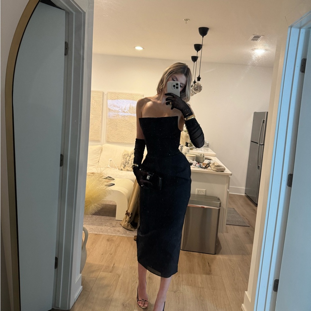 Helsa S curve Dress